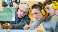 Vieillissement, relève et transmission dans l'artisanat